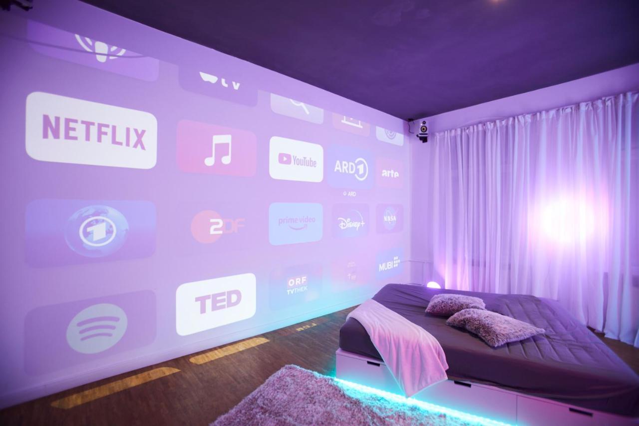 Huge Apartment With Home Cinema And Kitchen In Friedrichshain Berlim Exterior foto